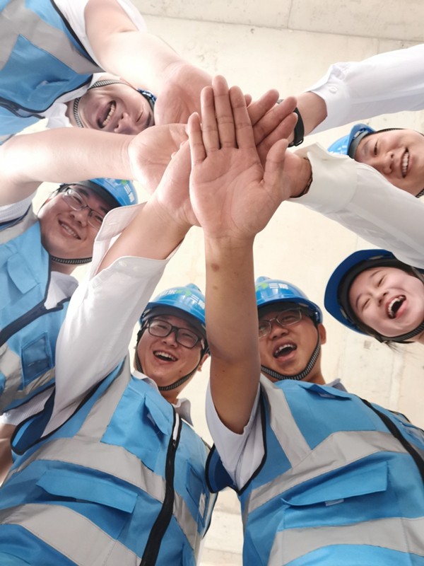 m88明昇集团举办庆祝新中国成立70周年“我和我的祖国”书画摄影作品展